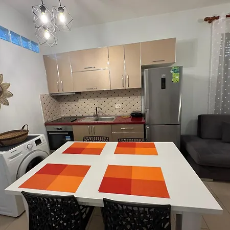 207a,diamond Two Bedroom Apartment